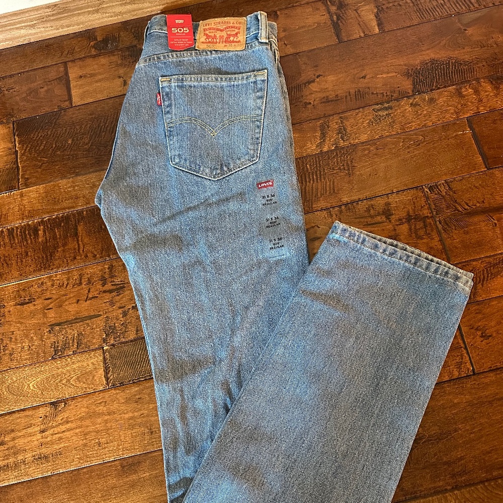 Levi Strauss Men's 505 Jeans.  Size 31 x 36 Regular.  NWT.